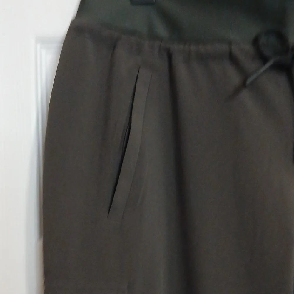 Athleta Joggers - Picture 5 of 12